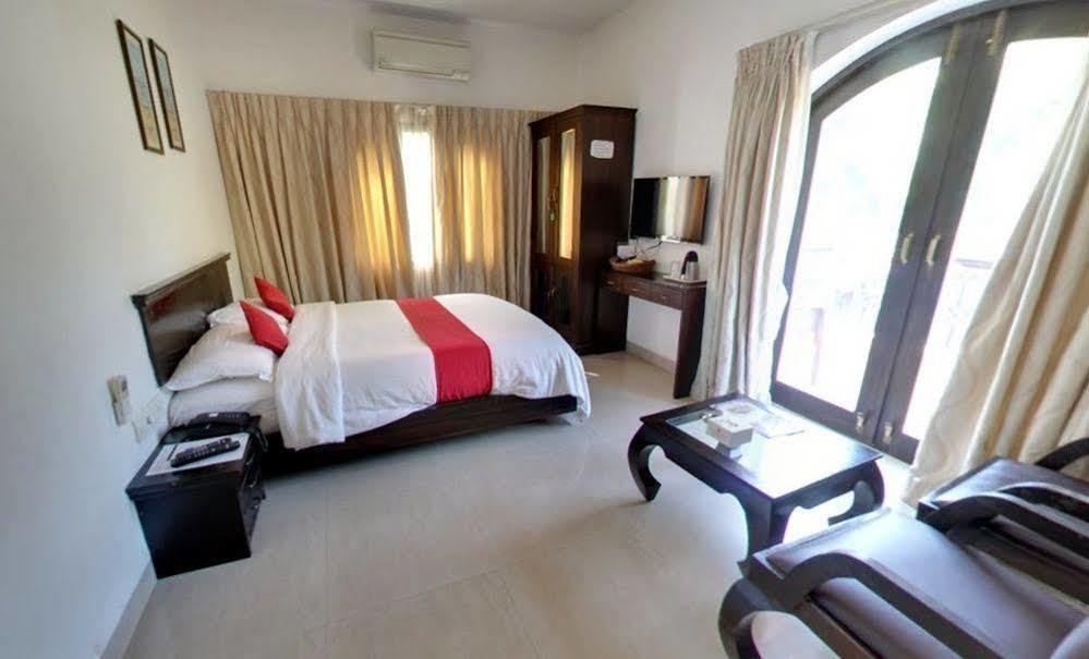 Calangute Grande Hotel Bagian luar foto