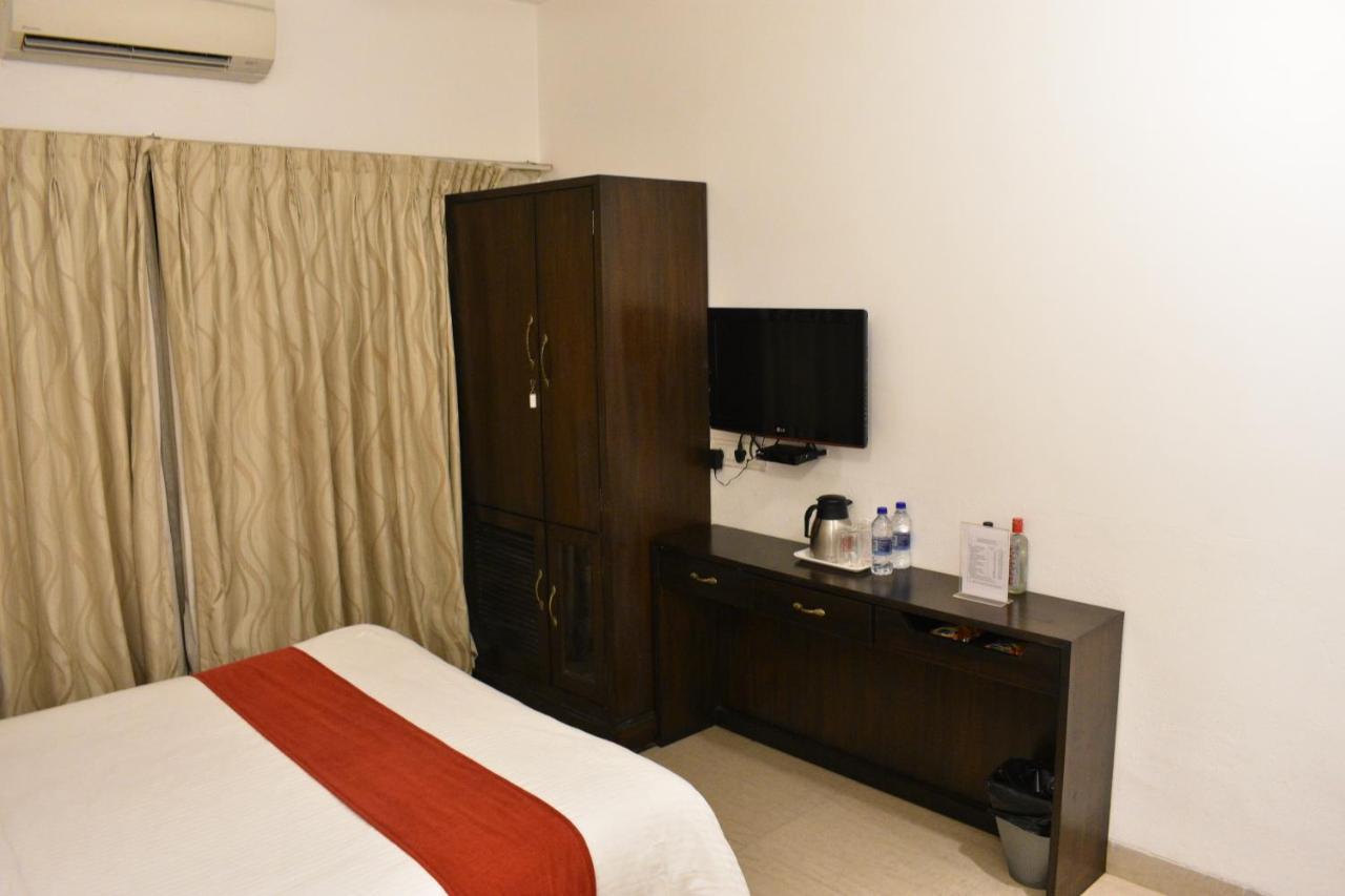 Calangute Grande Hotel Bagian luar foto