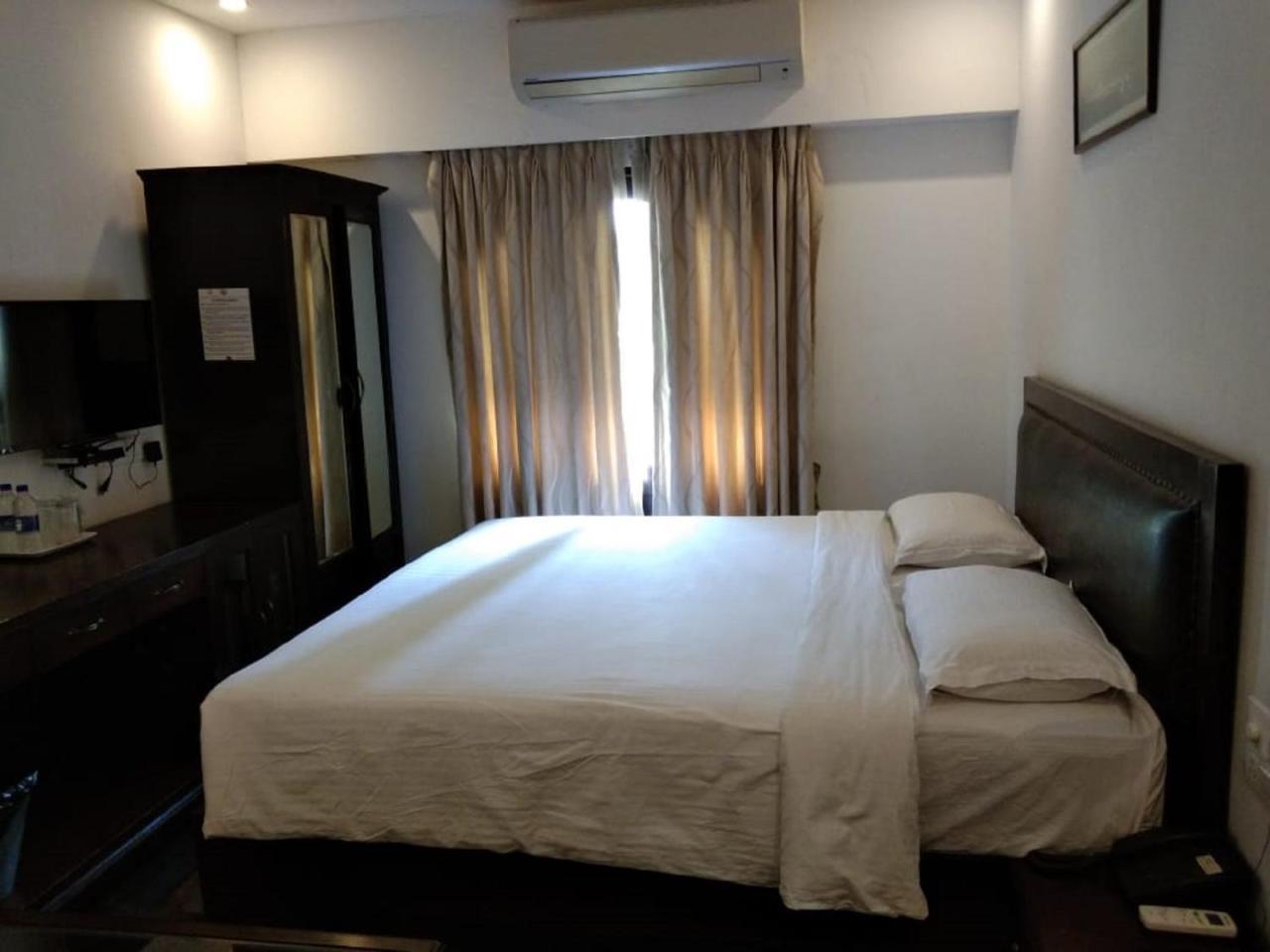 Calangute Grande Hotel Bagian luar foto